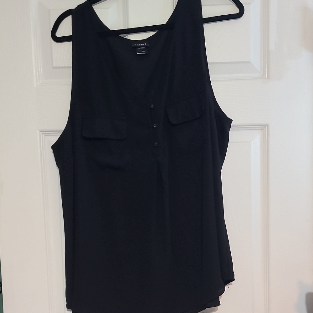 Women's Black Sleeveless Top
